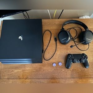 Playstation 4 Pro 1TB